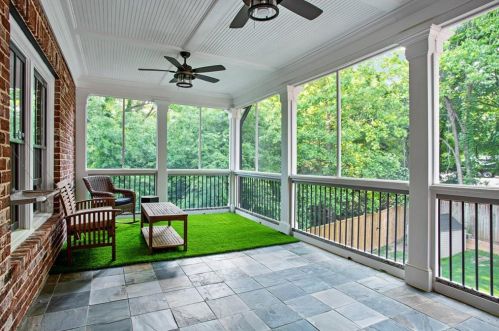 284 Hedden Rd, Atlanta GA  30342-2768 exterior