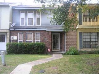 2463 Oxford Pl, Gretna LA  70056-3054 exterior