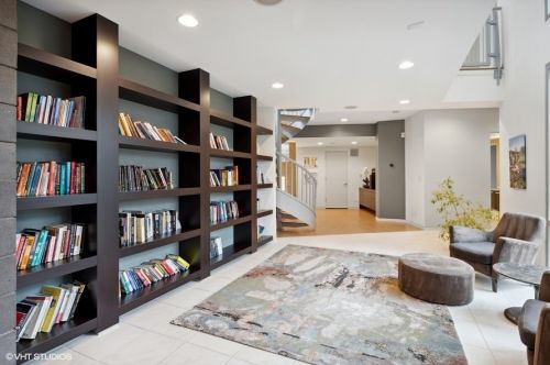 11300 79th St, Willowbrook IL  60527-5107 exterior