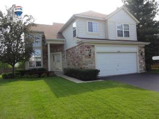 1356 Normandy Ln, Hanover Park, IL 60103-8963