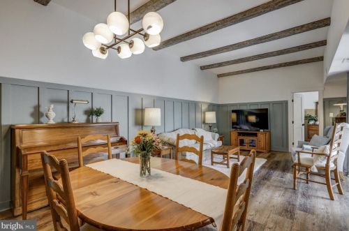 189 Valleybrook Dr, Lancaster PA  17601-4620 exterior