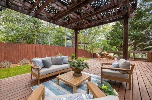 1274 Euclade Ct, Atlanta GA  30329-3729 exterior