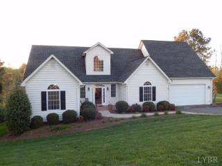 1015 Sunset View Ct, Forest, VA 24551-2127
