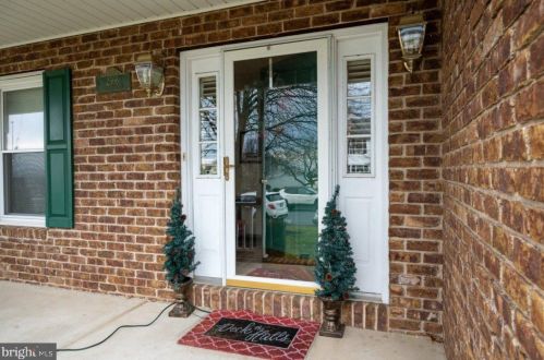 2566 Tiffany Ln, Harrisburg, PA 17112-8627