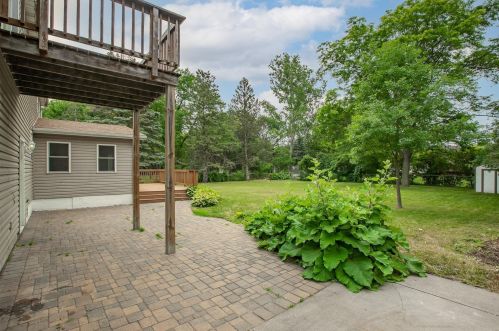 652 Berwood Ave, Saint Paul MN  55127-5103 exterior