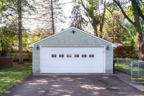 1616 Demont Ave, Saint Paul MN  55109-2112 exterior