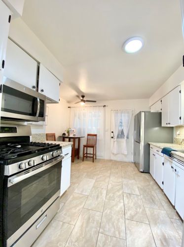 44732 Stanridge Ave, Lancaster CA 93535-2523 exterior