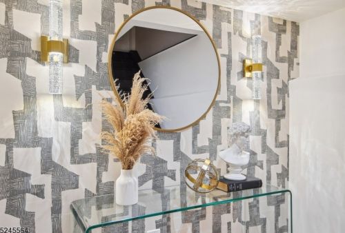 4 Northview Ter, Maplewood NJ  07040-3606 exterior