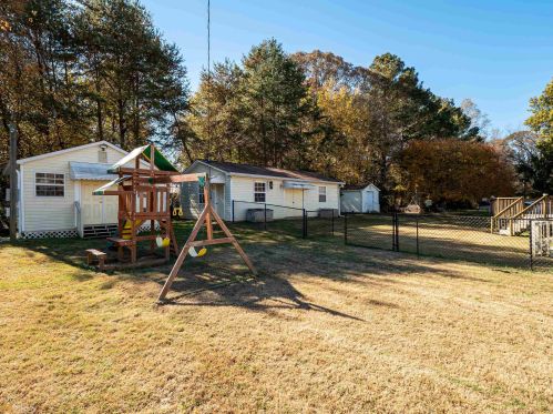 325 Edna Dr, Stockbridge GA  30281-1385 exterior