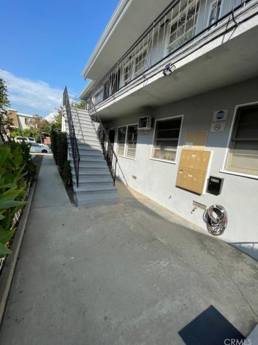 308 Maple St, Glendale CA  91205-2138 exterior