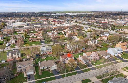 1273 Country Gln Ln, Carol Stream IL  60188-2931 exterior