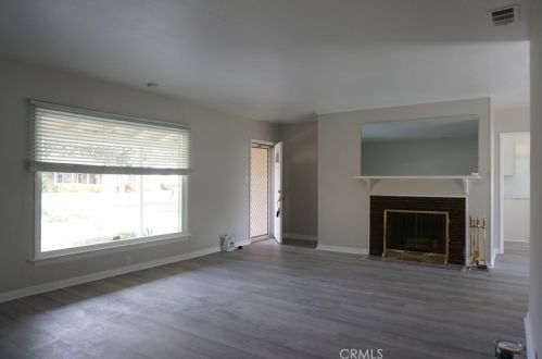 4726 Oakwood Pl, Riverside CA  92506-1031 exterior