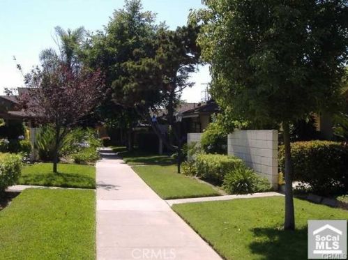 10767 Magnolia Ave, Anaheim CA  92804-6243 exterior