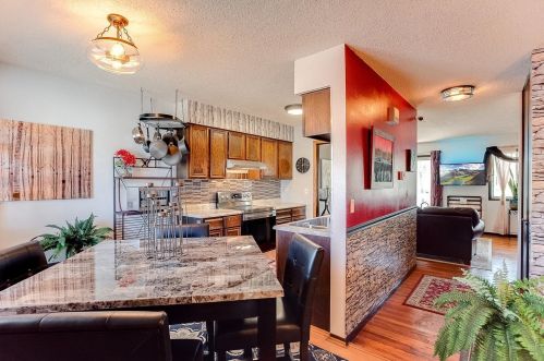 12146 Eagle St, Minneapolis MN  55448-1922 exterior