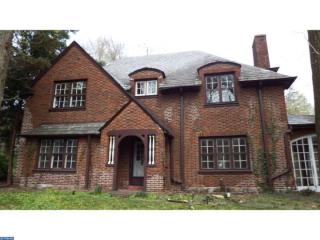 6491 Sherwood Rd, Philadelphia, PA 19151-2416