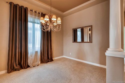 22540 Peakview Dr, Aurora CO 80016-7026 exterior