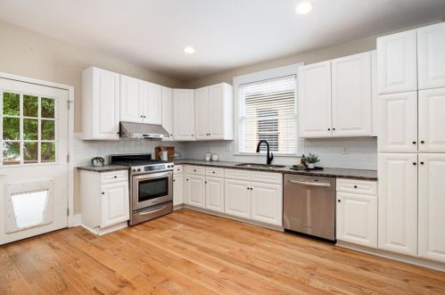 738 Lake Ave, Atlanta, GA 30307-2452