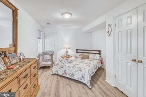 12125 Darnley Rd, Woodbridge VA  22192-6615 exterior