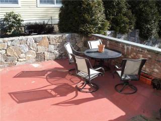 138 Josephine Evaristo Ave, Greenwich CT  06830-6250 exterior