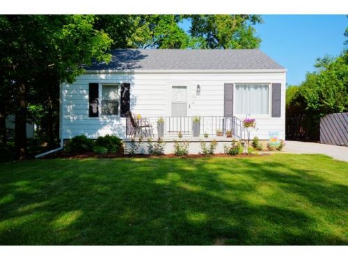 526 Carolina Ave, Decatur, IL 62522-1206