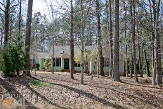 124 Pinenut Ln, Bogart, GA 30622-1660