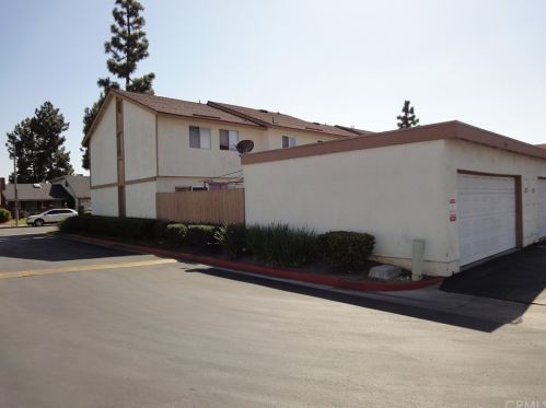 241 Alton Ave, Santa Ana CA  92707-4182 exterior