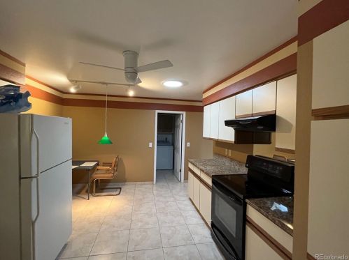 7721 Easter Pl, Englewood CO 80112-1735 exterior