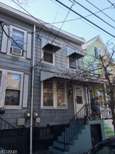 181 Washington St, Trenton, NJ 08611-3671