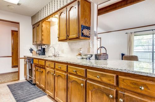 8604 Brook Ridge Dr, Fort Worth TX  76182 exterior