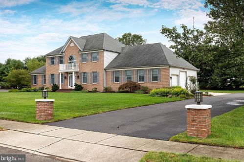 20 Eagle Dr, Harrison Township, NJ 08062-4411