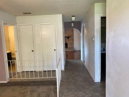1506 Duet Dr, Dallas, TX 75241-3727