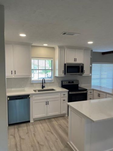 908 Windswept Dr, Conroe TX  77301-1146 exterior