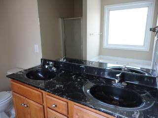 1408 Suncrest Dr, High Point NC  27265-9705 exterior