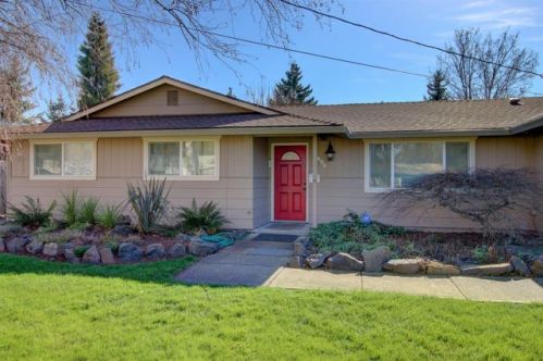 2800 Alameda St, Medford, OR 97504-8402