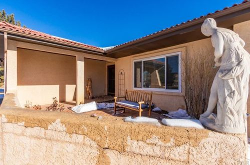 150 Mangrum Ct, Pueblo, CO 81007-1818