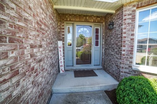 986 Coyote Trl, Manteno, IL 60950-3750