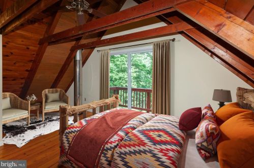 150 White Dogwood Pl, Harpers Ferry WV 25425 exterior