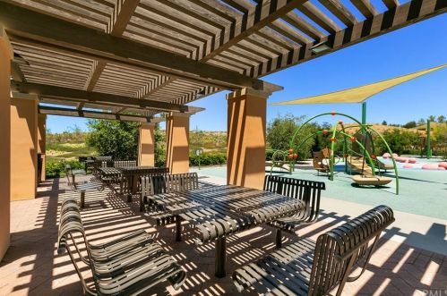 155 Pathway, Irvine CA  92618-8846 exterior