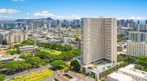 1212 Punahou St, Honolulu HI  96826-1031 exterior