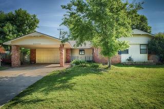 2517 Chateau Dr, Norman, OK 73069-5057