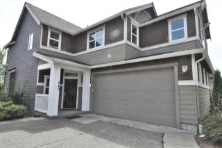 540 Lingering Pine Dr, Bellevue, WA 98027-5655