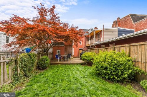 321 Walnut St, Lancaster PA  17602-2403 exterior