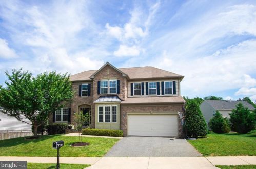 1005 Kensington Cir, Fredericksburg, VA 22401-8002