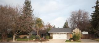 195 Villa Ave, Clovis, CA 93612-0852