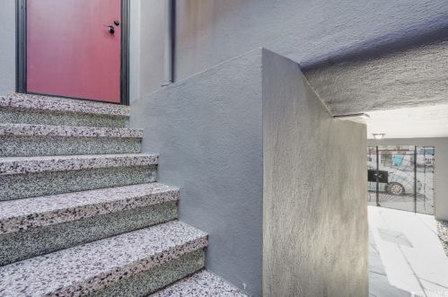 447 Girard St, San Francisco CA 94134-2109 exterior