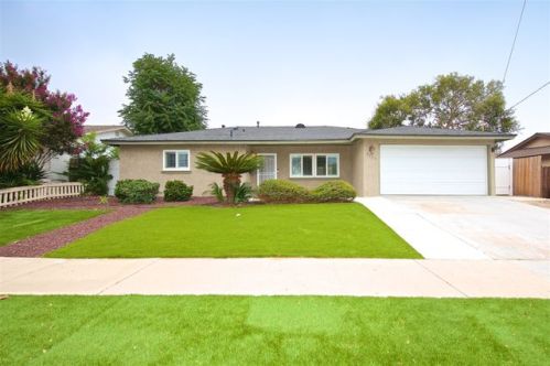 9515 Cambury Dr, Santee, CA 92071-2693
