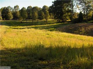 8906 Milestone Pt, Clemmons, NC 27012-8181