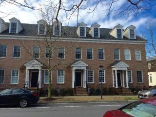 4645 Pleasant Ave, Norfolk VA  23518-1902 exterior