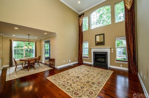 10 Monaco Dr, Trenton NJ  08691-3749 exterior