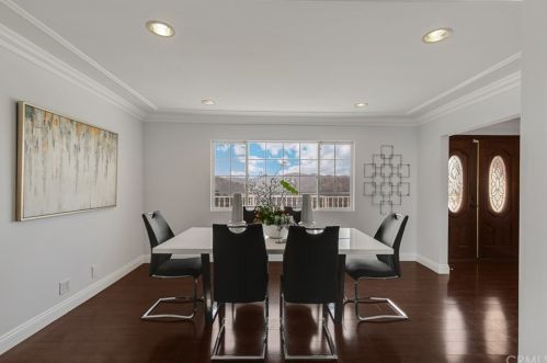 1623 Gladys Dr, Glendale CA  91206-1650 exterior